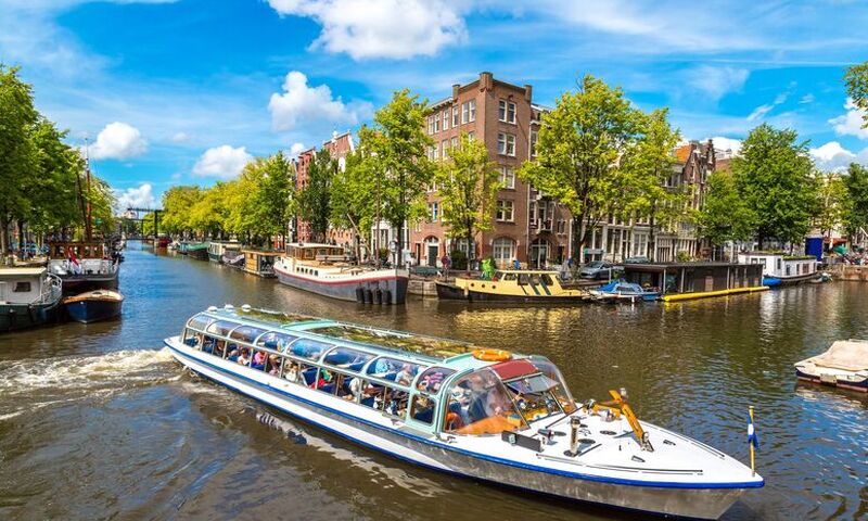 Elit Benelux Paris Alsace İsviçre Almanya Turu THY ile 7 Gece Ekstra Turlar Dahil Sömestr Dönemi (ZRH - CGN)