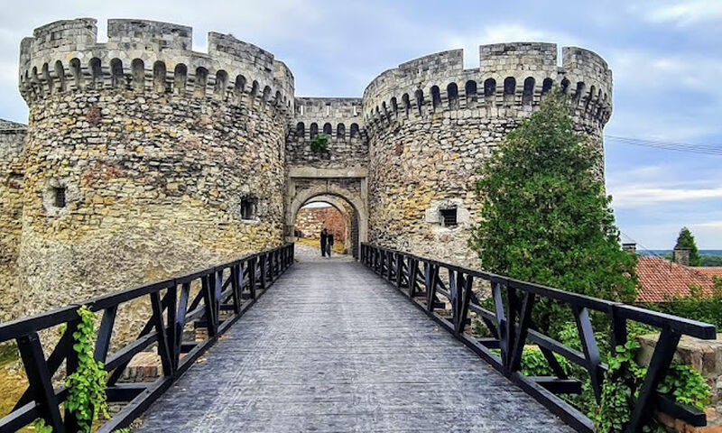 Adana Çıkışlı Kosovalı Büyük Balkanlar Turu AJet ile Extra Turlar ve Akşam Yemekleri